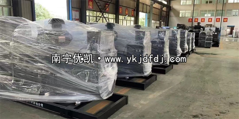 2022年7月28日，多臺上柴發(fā)電機組發(fā)貨某高速公路服務區(qū)