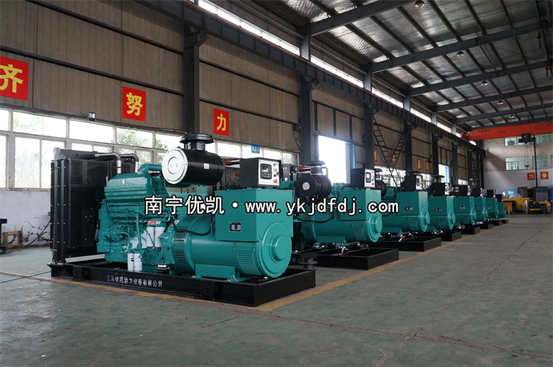 2022年12月2日，300KW康明斯柴油發(fā)電機(jī)組發(fā)貨浙江