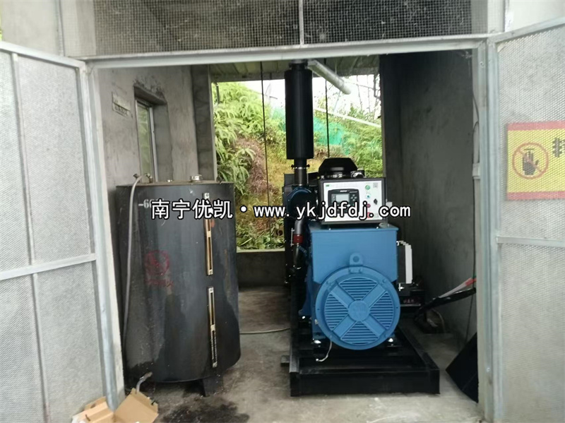 2024年8月5日，廣西大化項(xiàng)目300KW玉柴發(fā)電機(jī)組到貨安裝并通過驗(yàn)收