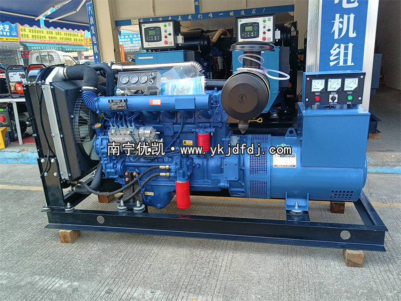 2024年12月30日，河池項目100kw柴油發(fā)電機組裝車發(fā)貨